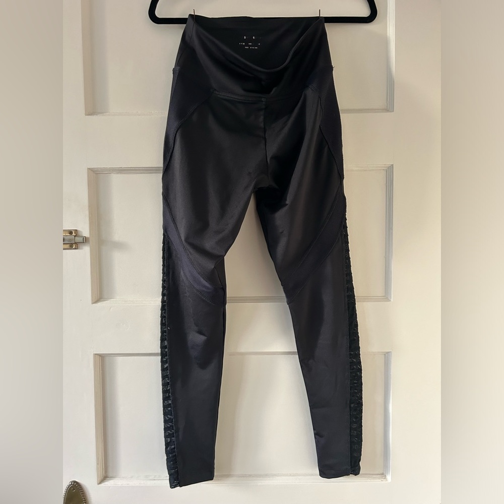 Oysho black leggings